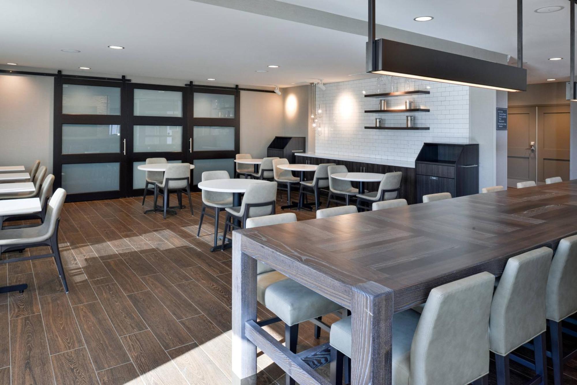 Residence Inn By Marriott Bakersfield West Buitenkant foto